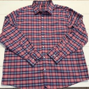 Untuckit Relaxed Fit Button Down